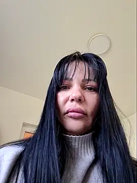 Snapshot of Ella_sweety00 chatting on March 14, 2026, 10:54 am Ella sweety00 online show from March 14, 2026, 10:54 am