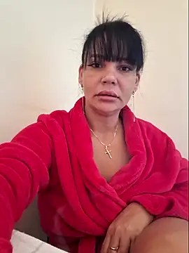 Snapshot of Ella_sweety00 chatting on March 23, 2026, 11:21 am Ella sweety00 online show from March 23, 2026, 11:21 am