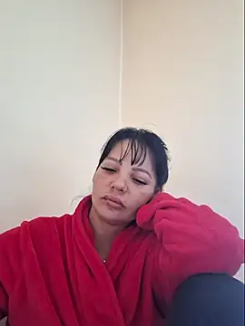 Snapshot of Ella_sweety00 chatting on March 17, 2026, 9:01 am Ella sweety00 online show from March 17, 2026, 9:01 am