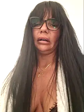 Snapshot of Ella_sweety00 chatting on March 19, 2026, 9:48 pm Ella sweety00 online show from March 19, 2026, 9:48 pm