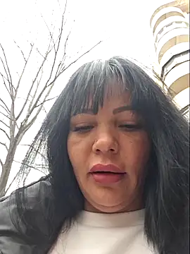 Snapshot of Ella_sweety00 chatting on April 13, 2026, 9:02 am Ella sweety00 online show from April 13, 2026, 9:02 am