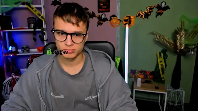 sam nexor online show from November 3, 2025, 8:12 pm