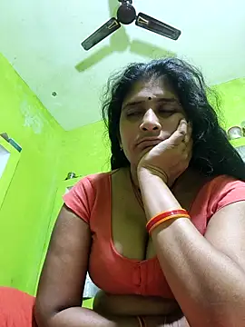 Hot-piuy online show from November 5, 2025, 9:18 pm