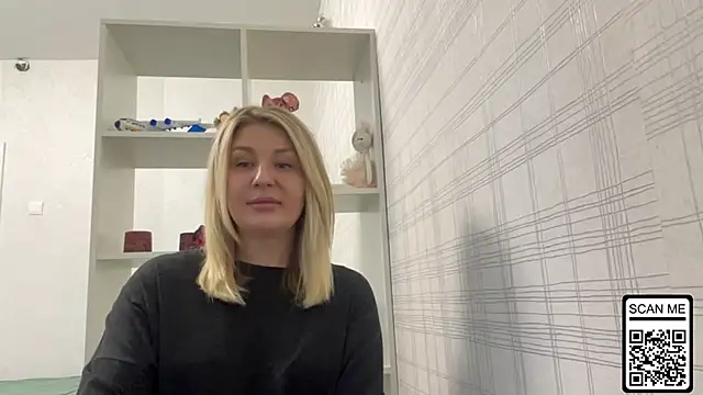 Snapshot of Blondie_xoxoxo chatting on February 16, 2026, 8:57 am Blondie xoxoxo online show from February 16, 2026, 8:57 am