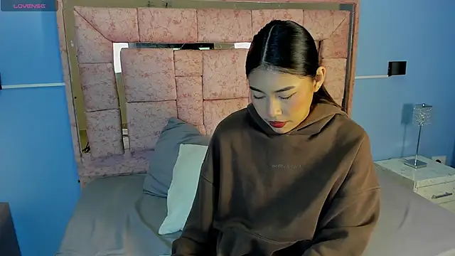 Snapshot of LICKY_LOV chatting on October 24, 2025, 3:16 am LICKY LOV online show from October 24, 2025, 3:16 am