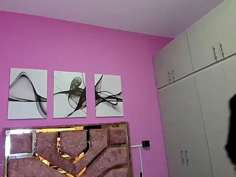 Snapshot of LICKY_LOV chatting on January 14, 2026, 12:20 pm LICKY LOV online show from January 14, 2026, 12:20 pm