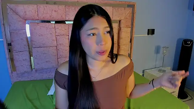 Snapshot of LICKY_LOV chatting on November 15, 2025, 3:21 am LICKY LOV online show from November 15, 2025, 3:21 am