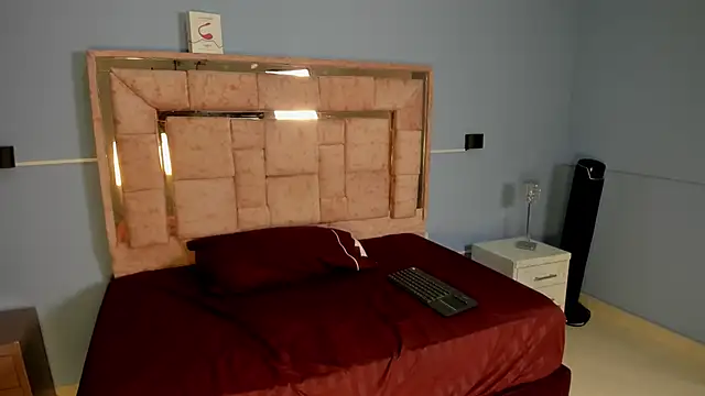 Snapshot of LICKY_LOV chatting on September 23, 2025, 3:13 am LICKY LOV online show from September 23, 2025, 3:13 am