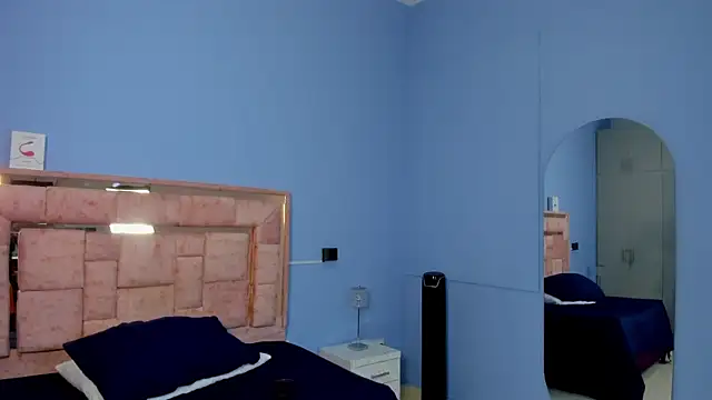 Snapshot of LICKY_LOV chatting on September 11, 2025, 3:06 am LICKY LOV online show from September 11, 2025, 3:06 am