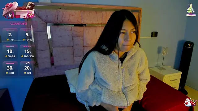 Snapshot of LICKY_LOV chatting on October 2, 2025, 3:10 am LICKY LOV online show from October 2, 2025, 3:10 am