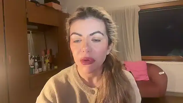 princess17 online show from March 2, 2026, 9:00 pm