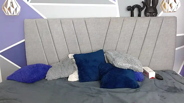 Snapshot of NatiHoran chatting on November 23, 2025, 11:48 pm NatiHoran online show from November 23, 2025, 11:48 pm