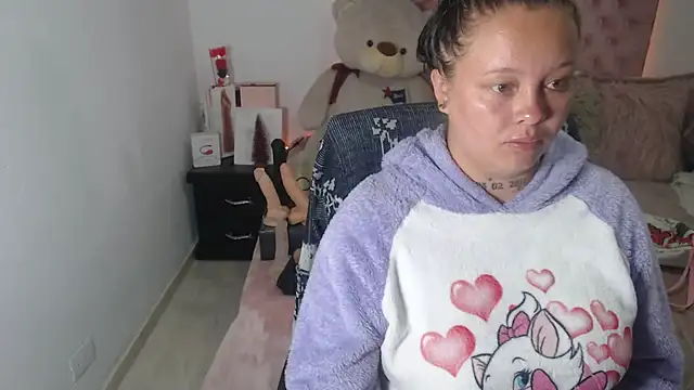 patty squirt  online show from October 8, 2025, 2:02 am