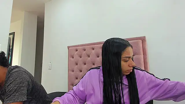 Snapshot of violet_and_myers chatting on September 20, 2025, 1:38 pm violet and myers online show from September 20, 2025, 1:38 pm