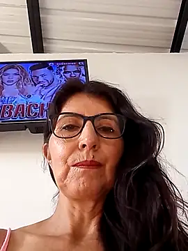Snapshot of swity_foster chatting on September 15, 2025, 1:44 pm swity foster online show from September 15, 2025, 1:44 pm