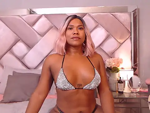 Ashleyroberst online show from November 6, 2025, 10:08 am