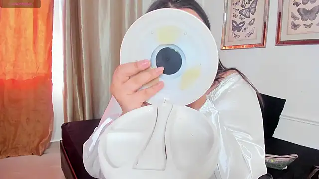 Snapshot of Tessa_Sinclaire chatting on September 27, 2025, 8:04 pm Tessa Sinclaire online show from September 27, 2025, 8:04 pm