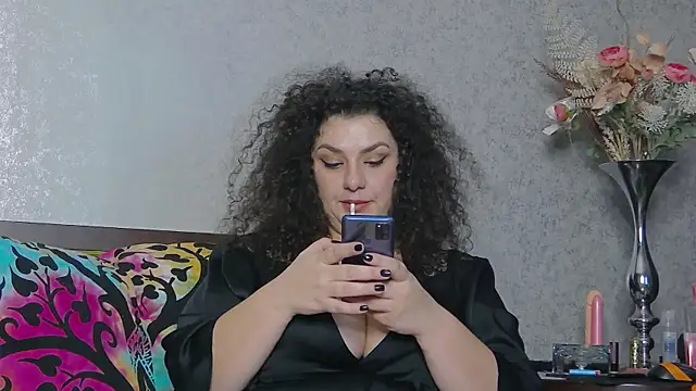 BohoBabeLexy online show from November 5, 2025, 4:54 pm