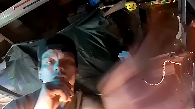 twistafatpipe online show from September 30, 2025, 11:38 am