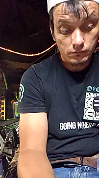 twistafatpipe online show from September 19, 2025, 11:14 am