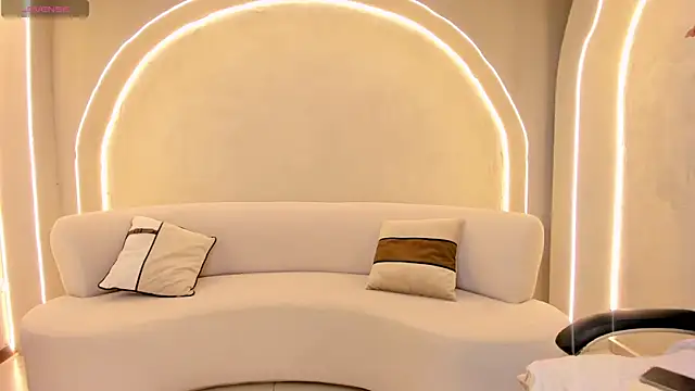 VeronicaBlue online show from December 20, 2025, 10:29 am