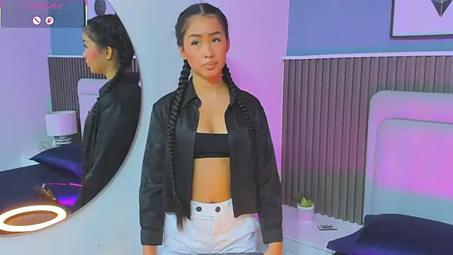 lily  star online show from October 26, 2025, 4:57 am