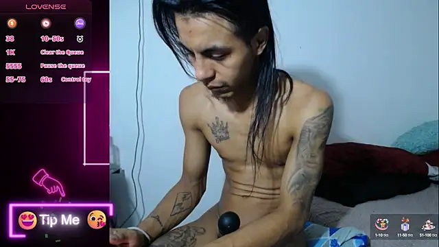 Snapshot of Papi_Mami_Live chatting on September 25, 2025, 2:17 am Papi Mami Live online show from September 25, 2025, 2:17 am