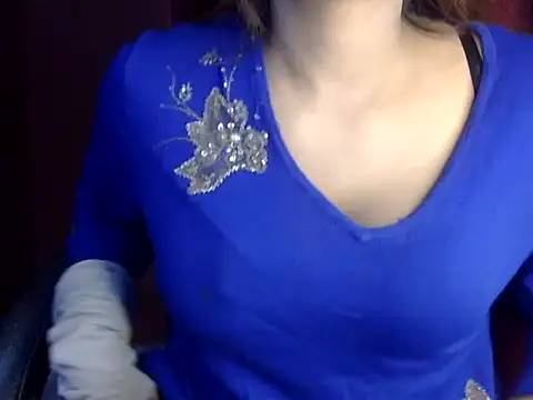 heartless Queen online show from November 18, 2025, 5:44 am