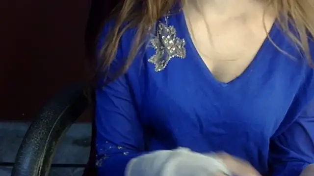 Snapshot of heartless_Queen chatting on April 13, 2026, 5:11 am heartless Queen online show from April 13, 2026, 5:11 am