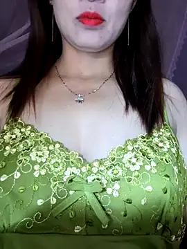 Snapshot of Nana-bar chatting on October 28, 2025, 4:24 am Nana-bar online show from October 28, 2025, 4:24 am