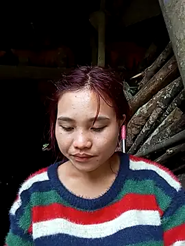 Snapshot of EllyBaby20 chatting on October 8, 2025, 4:47 am EllyBaby20 online show from October 8, 2025, 4:47 am