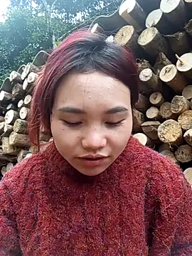 Snapshot of EllyBaby20 chatting on December 14, 2025, 2:40 am EllyBaby20 online show from December 14, 2025, 2:40 am