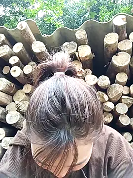 EllyBaby20 online show from March 27, 2026, 8:37 am