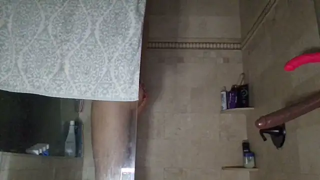 Snapshot of TallDrink11 chatting on September 24, 2025, 7:04 am TallDrink11 online show from September 24, 2025, 7:04 am