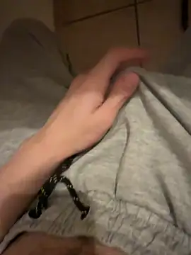 Snapshot of Dicksxd chatting on October 29, 2025, 9:36 pm Dicksxd online show from October 29, 2025, 9:36 pm