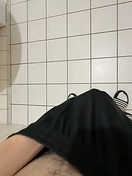 Snapshot of Dicksxd chatting on September 30, 2025, 9:43 pm Dicksxd online show from September 30, 2025, 9:43 pm