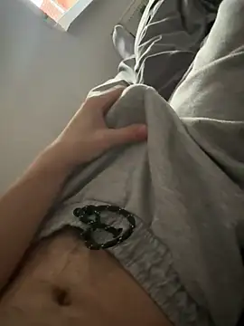 Snapshot of Dicksxd chatting on October 5, 2025, 6:04 am Dicksxd online show from October 5, 2025, 6:04 am