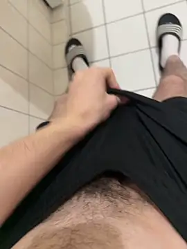 Snapshot of Dicksxd chatting on September 29, 2025, 6:46 pm Dicksxd online show from September 29, 2025, 6:46 pm