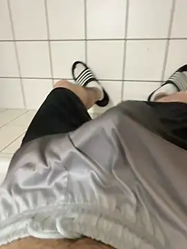 Snapshot of Dicksxd chatting on April 28, 2026, 9:52 pm Dicksxd online show from April 28, 2026, 9:52 pm