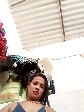 Snapshot of Chandni_Love143 chatting on September 18, 2025, 4:04 am Chandni Love143 online show from September 18, 2025, 4:04 am