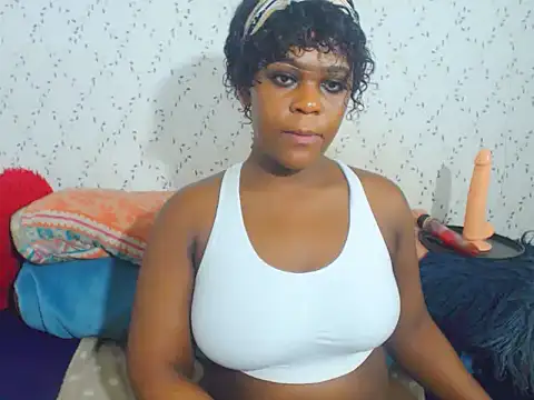 MiniMinaj online show from November 8, 2025, 6:44 pm