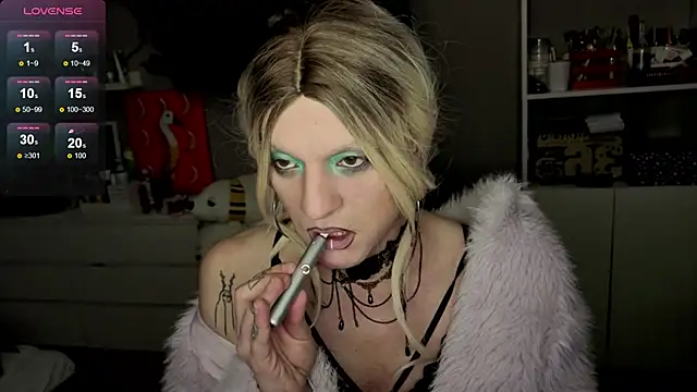 Kkkylie online show from February 23, 2026, 9:59 pm