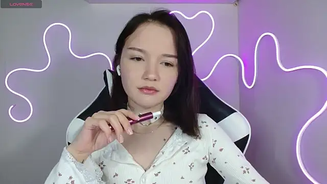 Snapshot of DemiWildcat chatting on November 5, 2025, 10:07 am DemiWildcat online show from November 5, 2025, 10:07 am