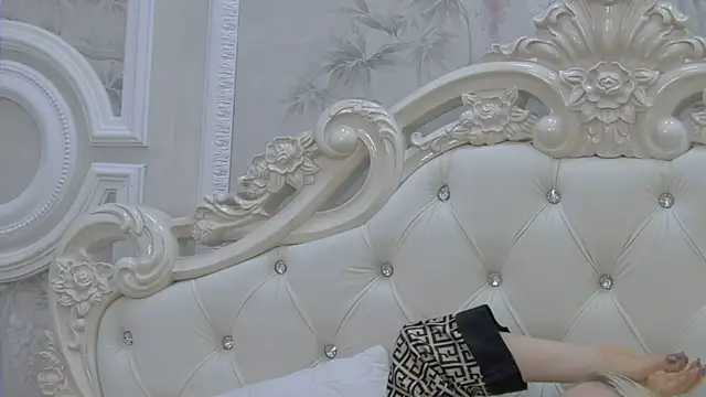 EllieFrosty  online show from February 5, 2026, 4:03 pm