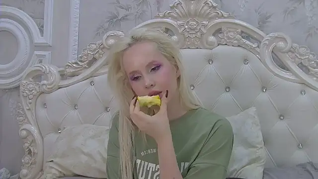 EllieFrosty  online show from January 11, 2026, 6:48 pm