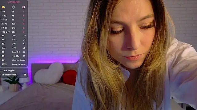 evafolver online show from March 15, 2026, 8:54 am