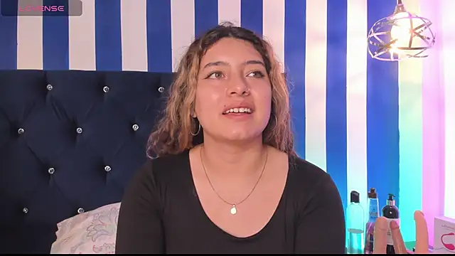 valeria rouse28 online show from September 20, 2025, 4:56 pm