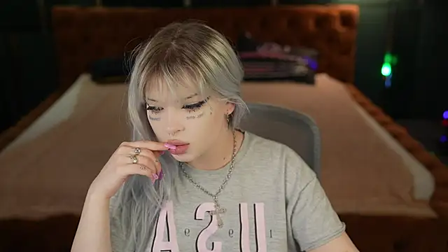 Snapshot of Yuki_sun chatting on November 9, 2025, 7:07 pm Yuki sun online show from November 9, 2025, 7:07 pm