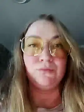 Snapshot of Kiss_Eva chatting on February 23, 2025, 9:05 pm Kiss Eva online show from February 23, 2025, 9:05 pm