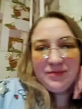 Snapshot of Kiss_Eva chatting on January 24, 2025, 7:49 pm Kiss Eva online show from January 24, 2025, 7:49 pm